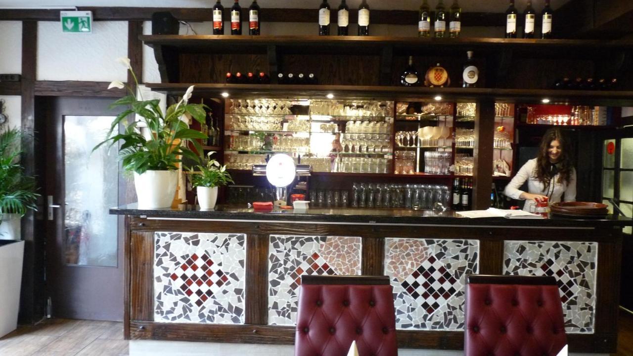 Hotel Rodizio Ug Wolfsburg Zewnętrze zdjęcie
