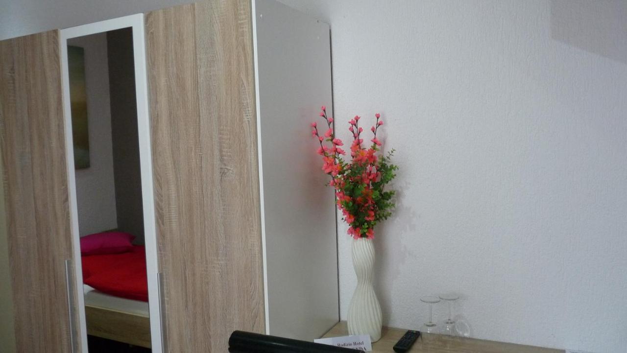 Hotel Rodizio Ug Wolfsburg Zewnętrze zdjęcie